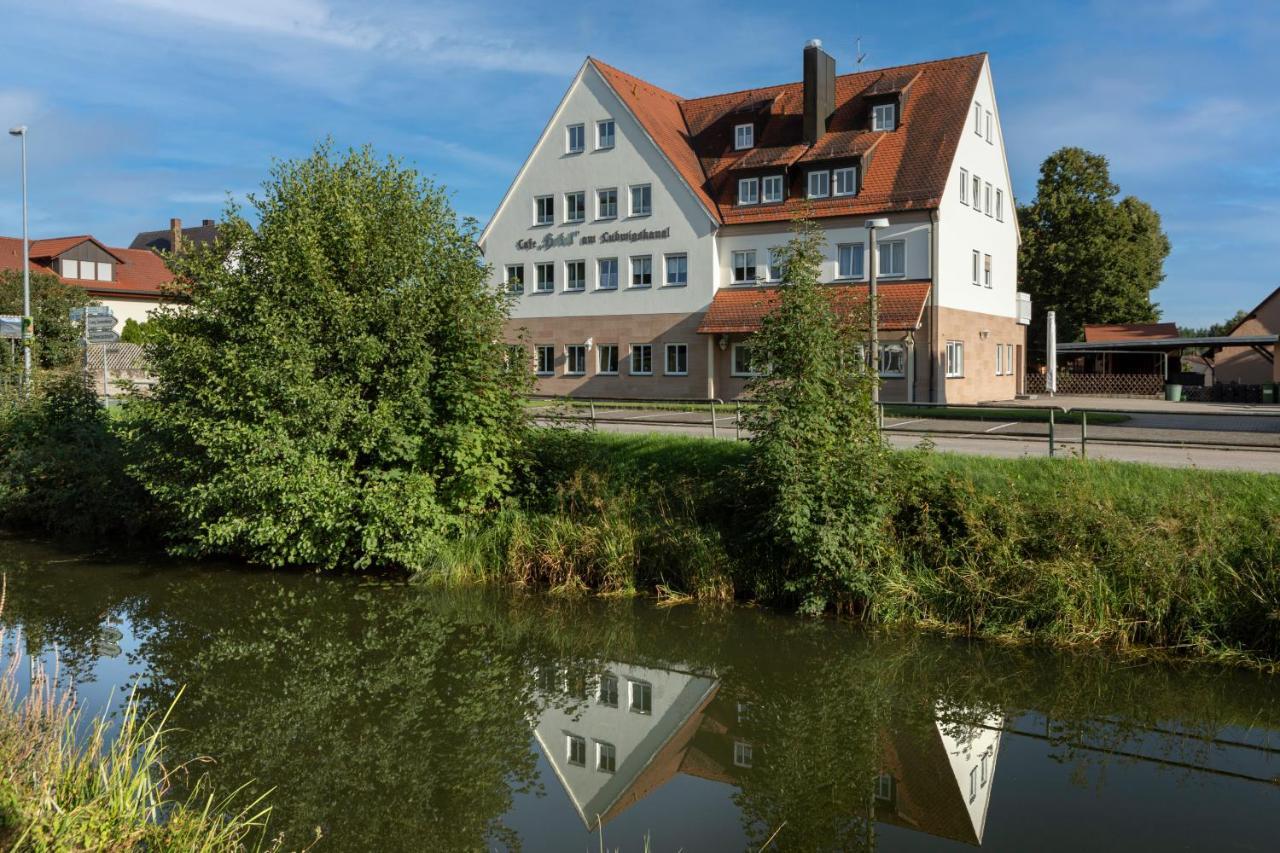 Hotel Am Ludwigskanal Wendelstein Exterior photo